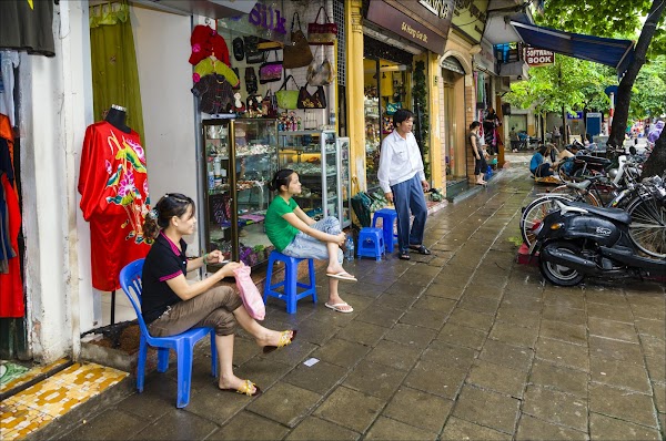 Phố Hàng Gai 2