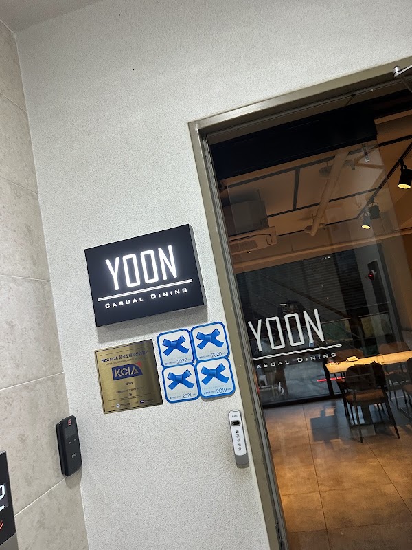 YOON Yoon