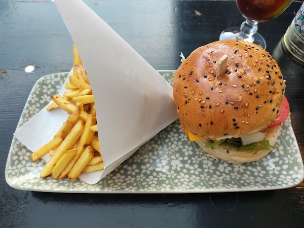 Humble — Restaurant für Burger & Bowls Berlin Tiergarten 3