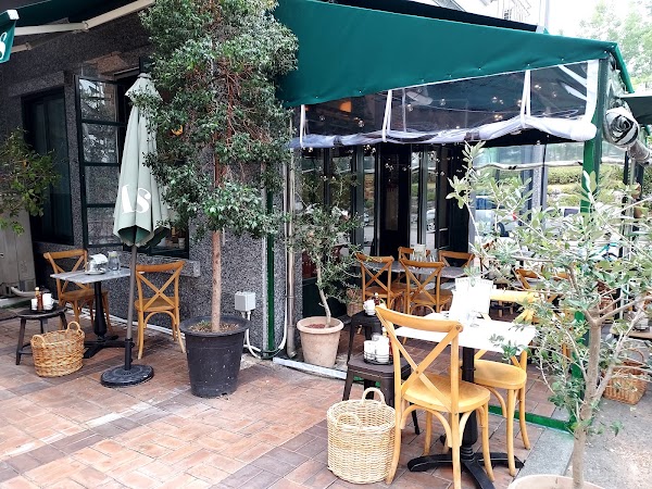 Lee’s Cafe 1