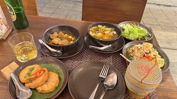 เฮือนอุ๊ยผัดเชียงใหม่ -Huen Ui Phat Chiangmai 2