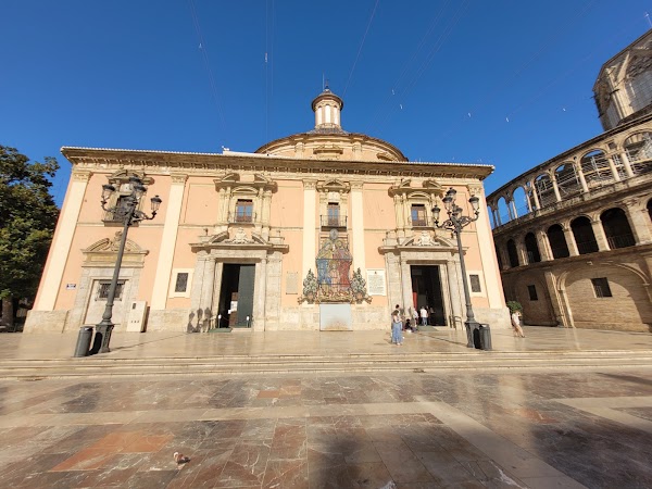 Plaça de la Mare de Déu 2