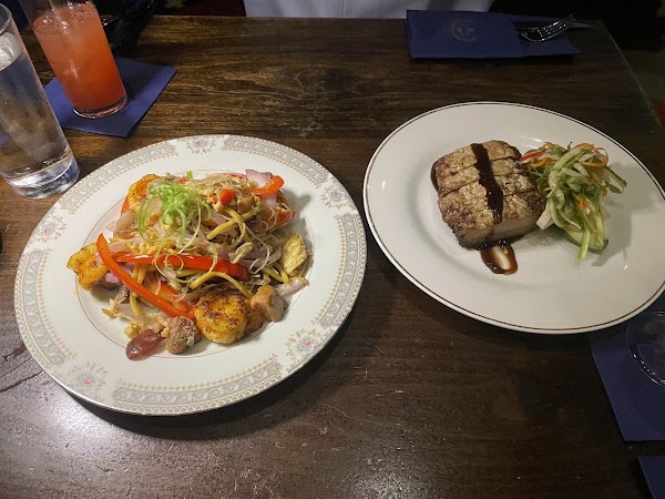 The Consulate Restaurant 4