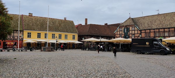 Lilla torg 2