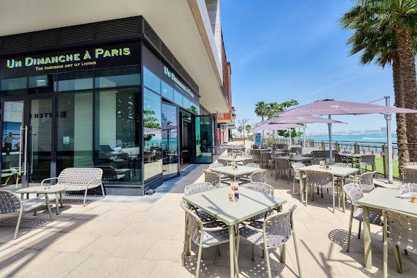 Un Dimanche à Paris - Bluewaters Island 1