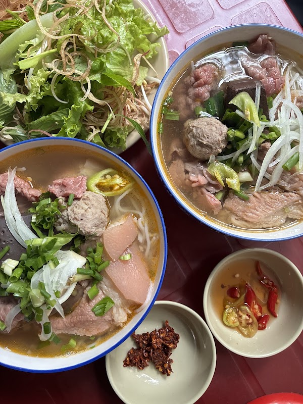 Bún bò bà Bê (Bún Bò Lò Củi) 4