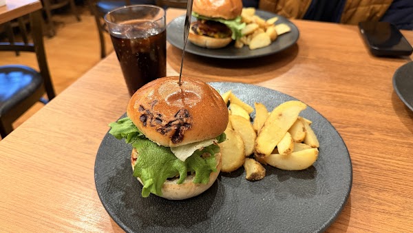 Wagyu (Halal Vegan) Steak Hamburger & Ramen (Japanese food) Shinjuku Station Restaurant Beef Tei 2