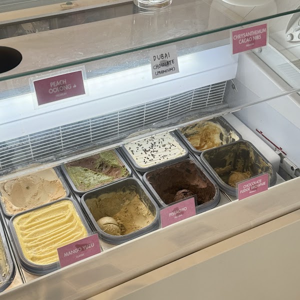 Villa Creamery (Holland Drive) | Gelato, Waffles, Matcha, Coffee 4