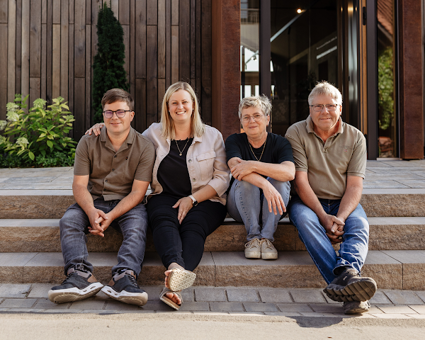 Weingut am Kreuzberg – WEIN.GENUSS.CHALETS