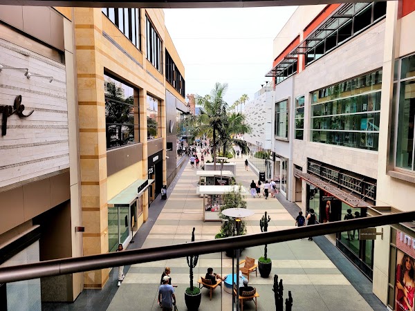 3rd Street Promenade 2
