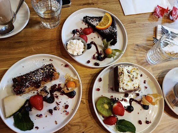 Cafe Edinburgh 4
