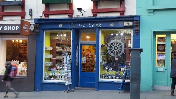 Cuttea Sark 1
