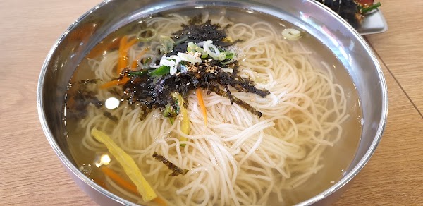 우영우김밥/고기국수 3