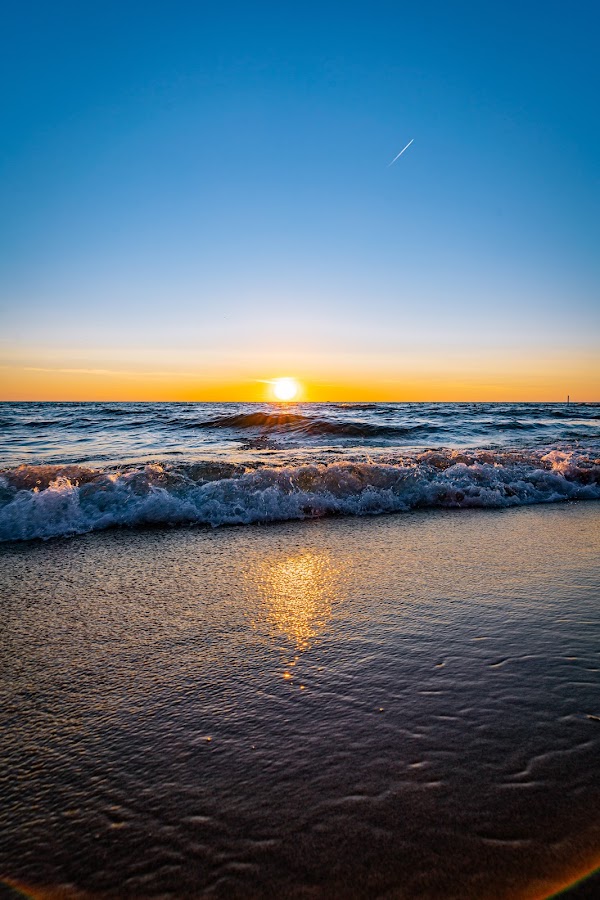 Oval Beach 3