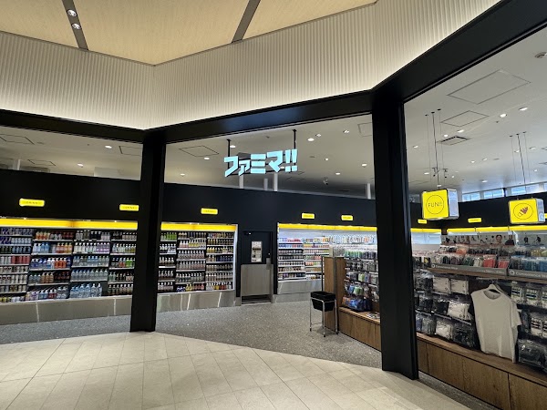 FamilyMart Blue Front Shibaura S Building Store