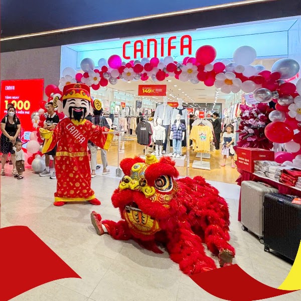 CANIFA clothing store in Big C Thang Long