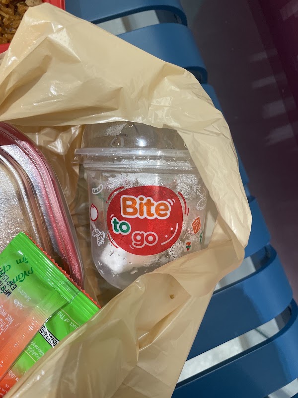 7-Eleven One Bangkok 2