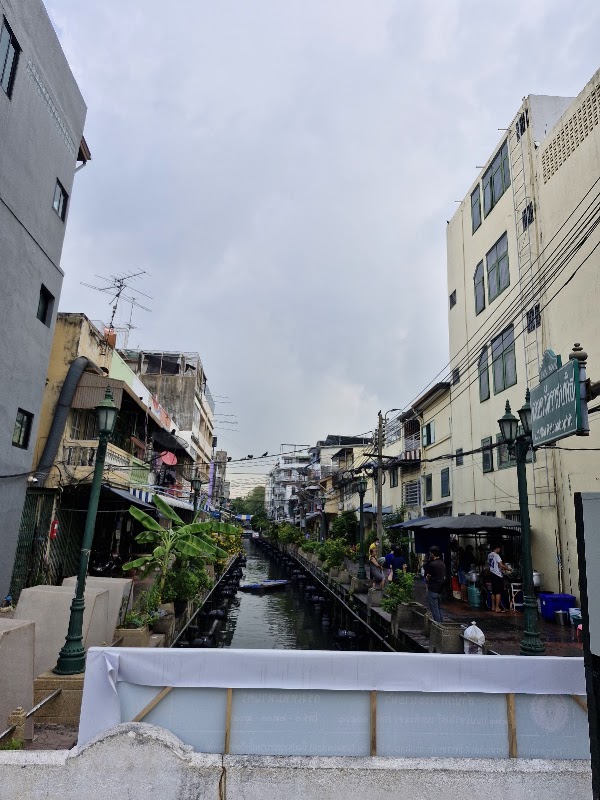MRT Sam Yot Station 2