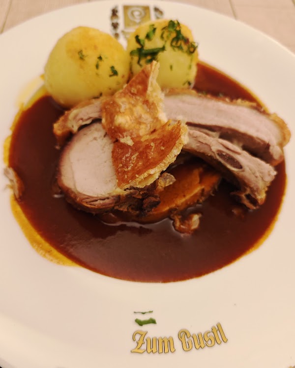 Stiftungsgasthaus Zum Gustl 3