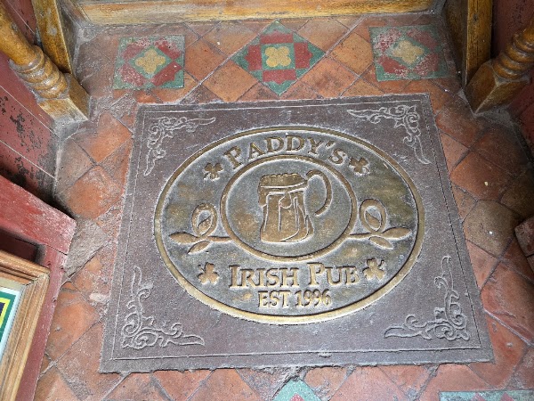 Paddy's Irish Pub 3