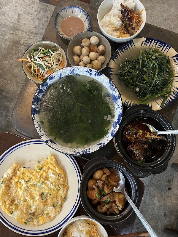 Năm Có 12 tháng - Vietnamese Restaurant An Hai 3