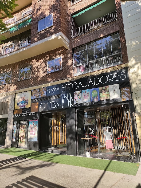 Cines Embajadores 4