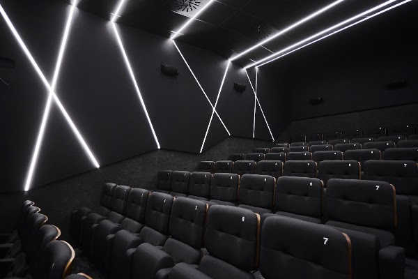Cines Embajadores 3