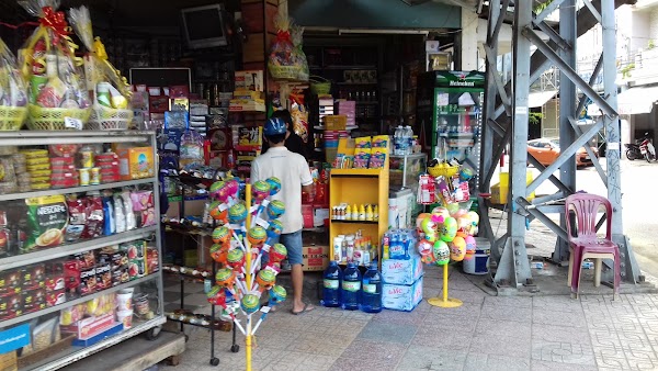 Xom Moi Market 4