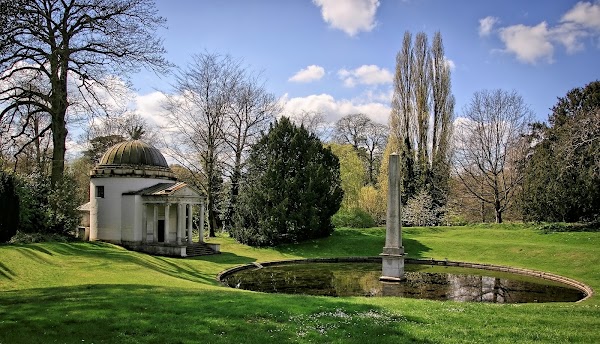 Chiswick House and Gardens 4