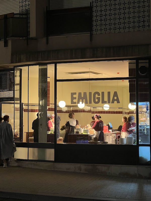 Emiglia Pasta Bar 4