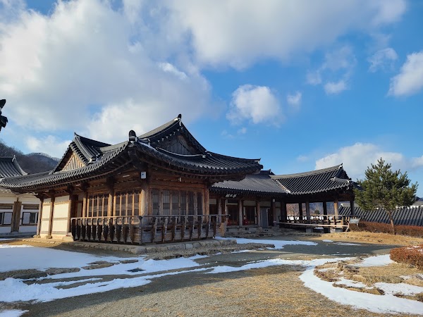 Hunmongjae Confucian School 1