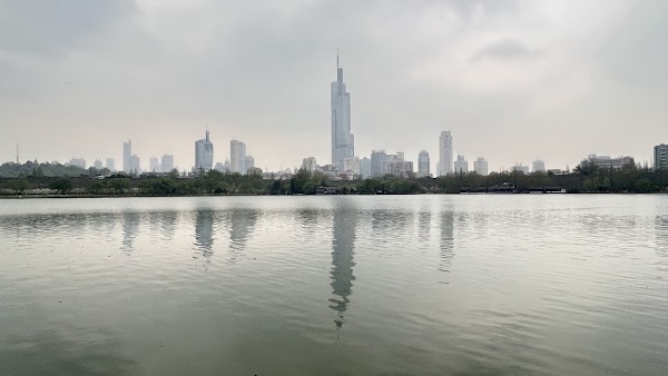 Xuanwu Lake