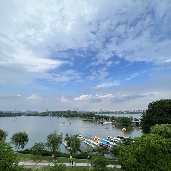 Xuanwu Lake 2