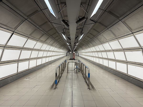 Heathrow Terminals 2 & 3 Station 1