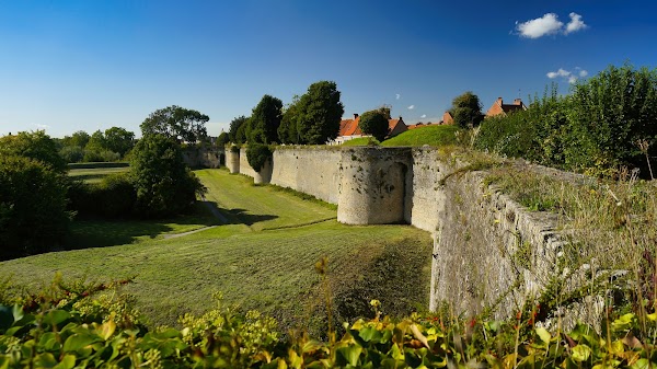 Walls of Bergues 1