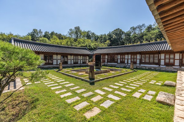 락고재 하회 한옥 호텔 - 기와 본관 Rakkojae Hahoe Hanok Hotel - Giwa Main Complex