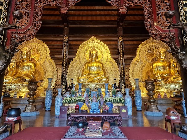 Bich Dong Pagoda 2
