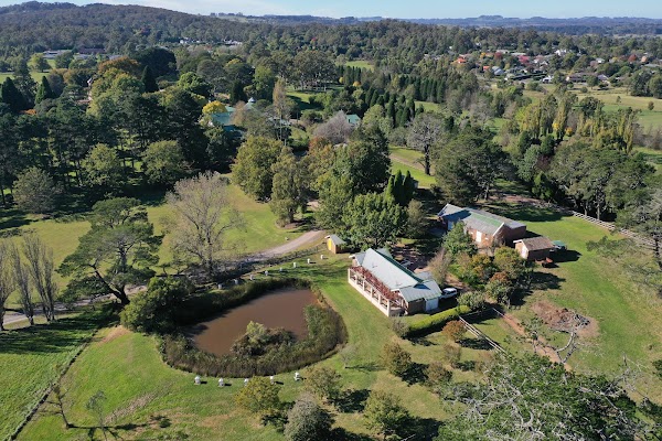 Bowral Honey Farm. Tours, tastings and honey shop.