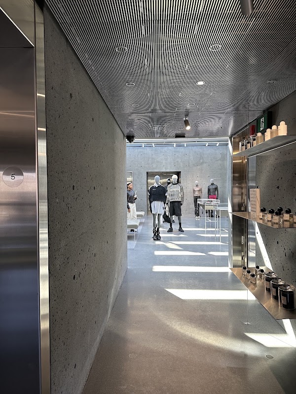 SSENSE Montréal 4