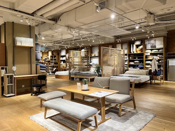MUJI Plaza Singapura 4