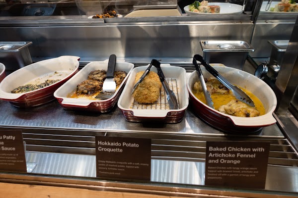 MUJI Plaza Singapura 3