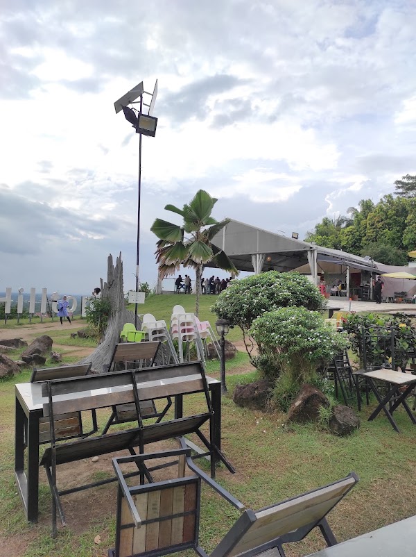 Hilltop Cuisine Kota Warisan
