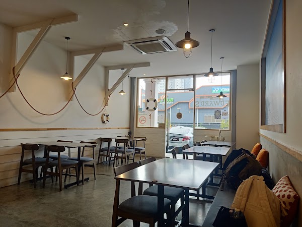 Edward’s Urban Fish & Chips (Mount Austin)