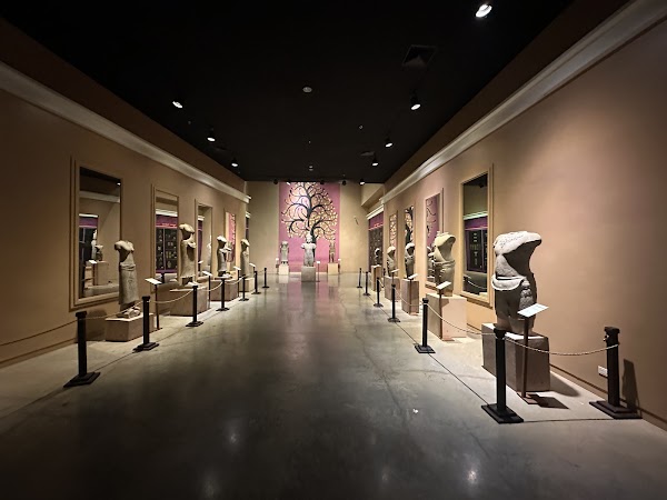 Angkor National Museum 5