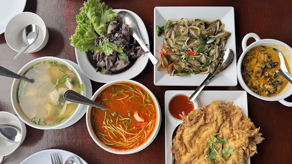 ร้านเจ๊หน่องแซ่บเวอร์ ปากน้ำประแส 3