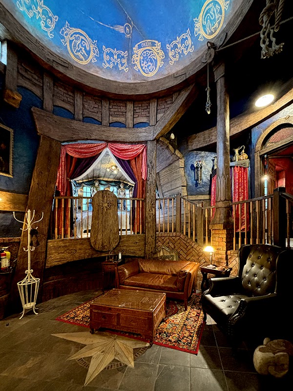 Hazelnut Inn 4