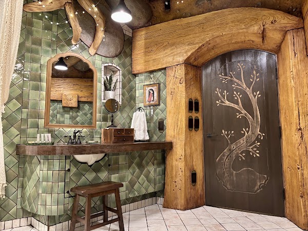 Hazelnut Inn 2