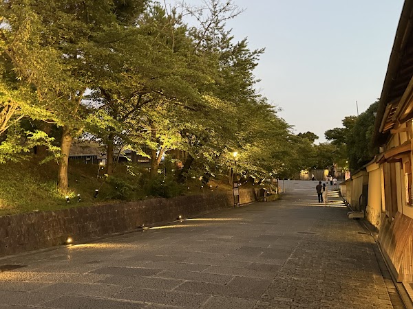 東山観月路 3