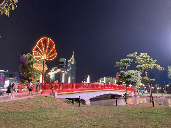 Saigon Riverfront Park 4