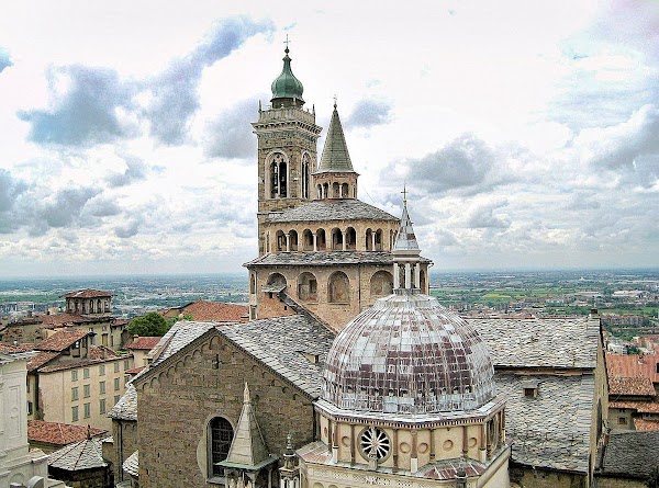 Italy 25